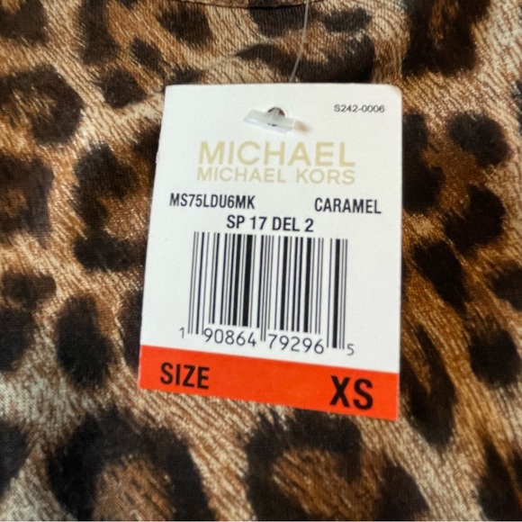 𝅺Michael Kors Leopard Animal Print Top Lace Shoulders Women Size XS - Picture 7 of 16